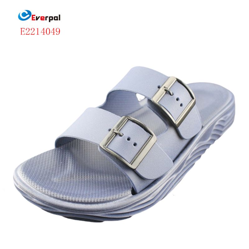 Slip into Comfort: Η νέα σειρά παντόφλων προσφέρει στυλ και λειτουργικότητα