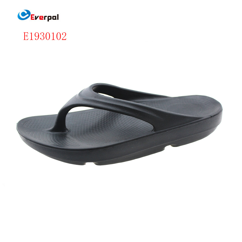 Γιατί τα σανδάλια Recovery Thong είναι η τέλεια επιλογή για άνεση μετά την προπόνηση;